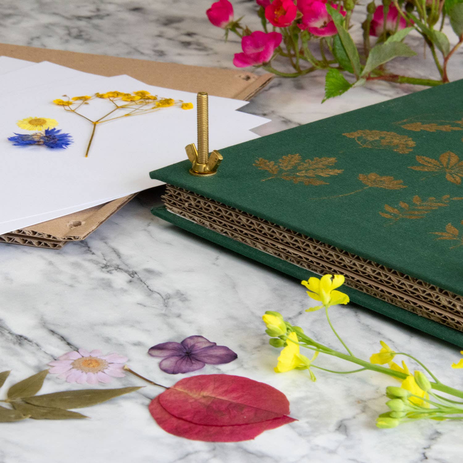 The Botanical Flower Press – Linen Cover & Gold Foil