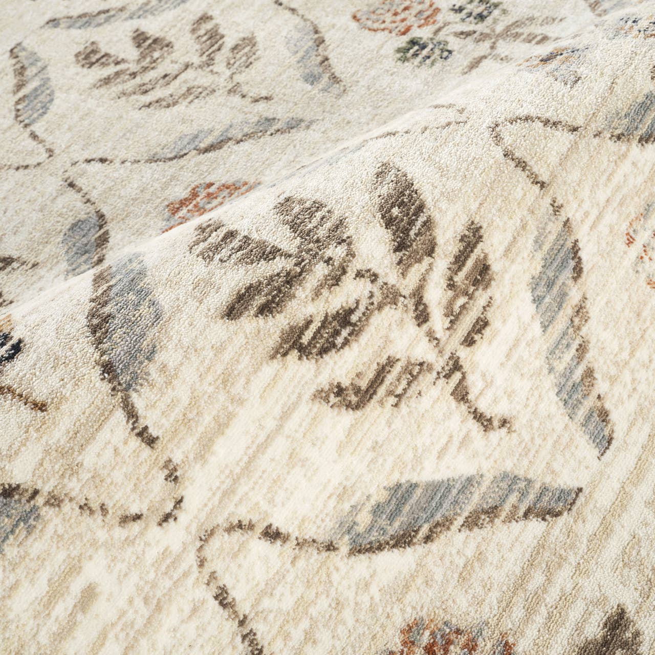 Floral Vintage-Inspired Area Rug