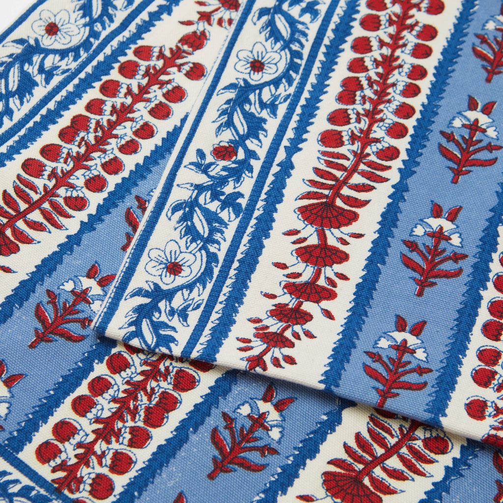 The Avignon Table Runner