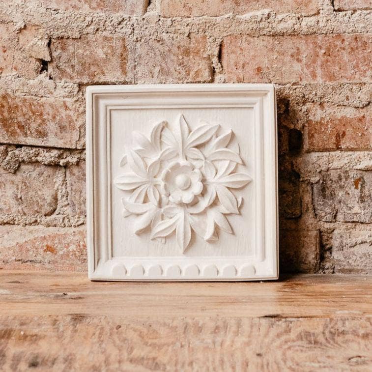 Five Leaf Decorative Plaque