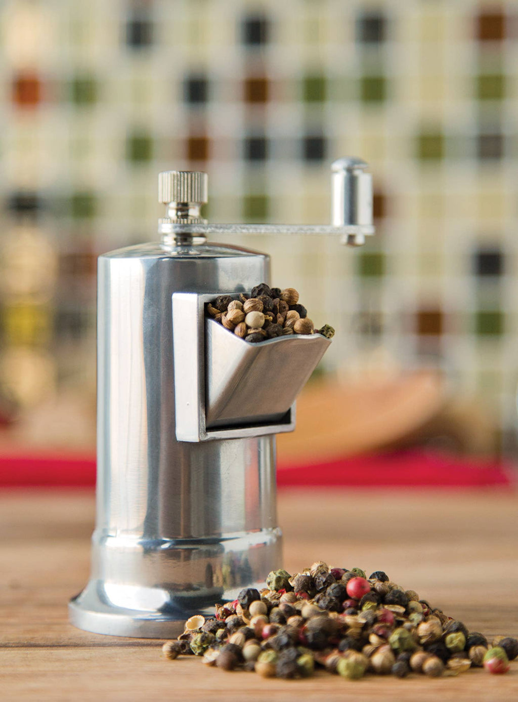 Classic Pepper Mill