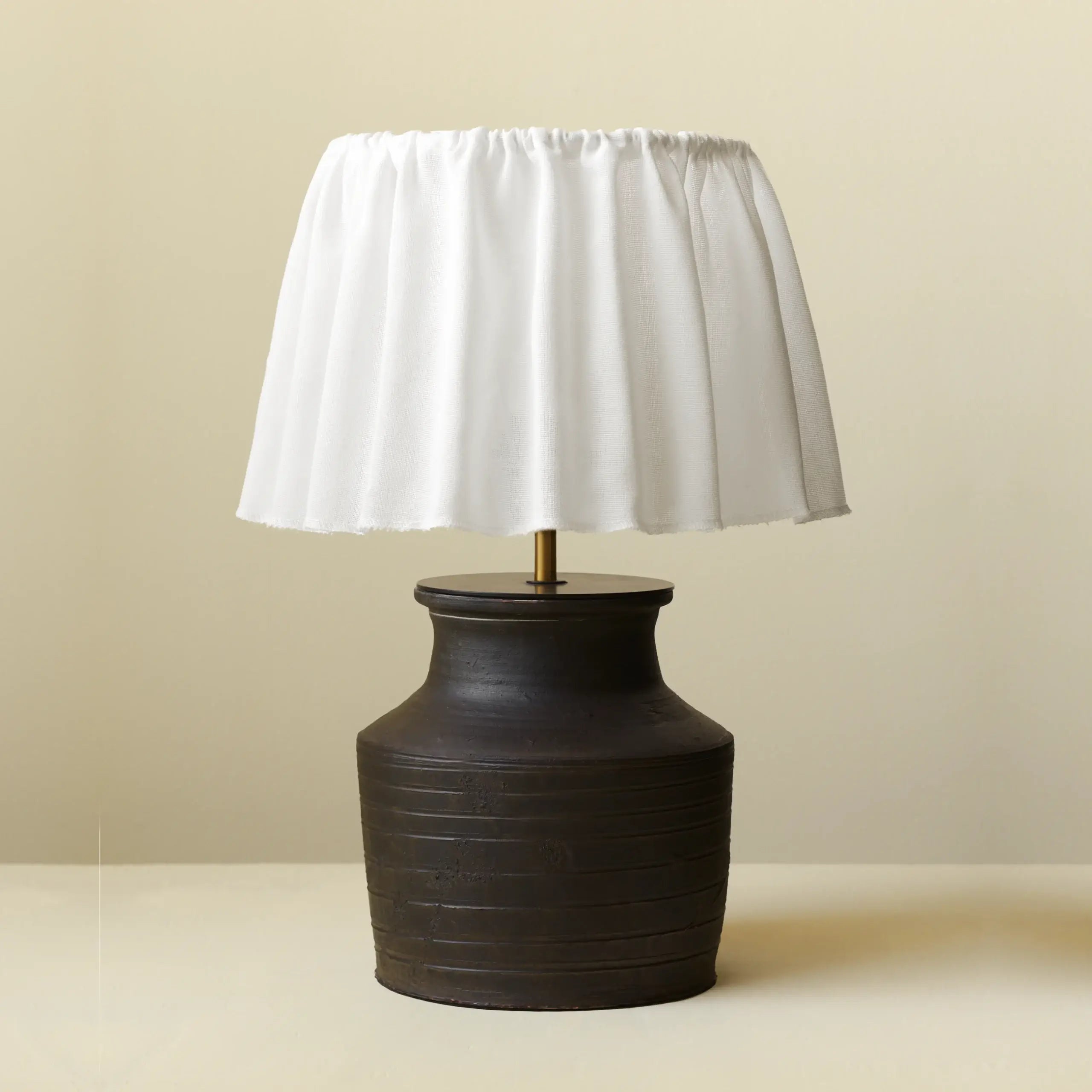 Ceramic Pleated Ruffled Table Lamp