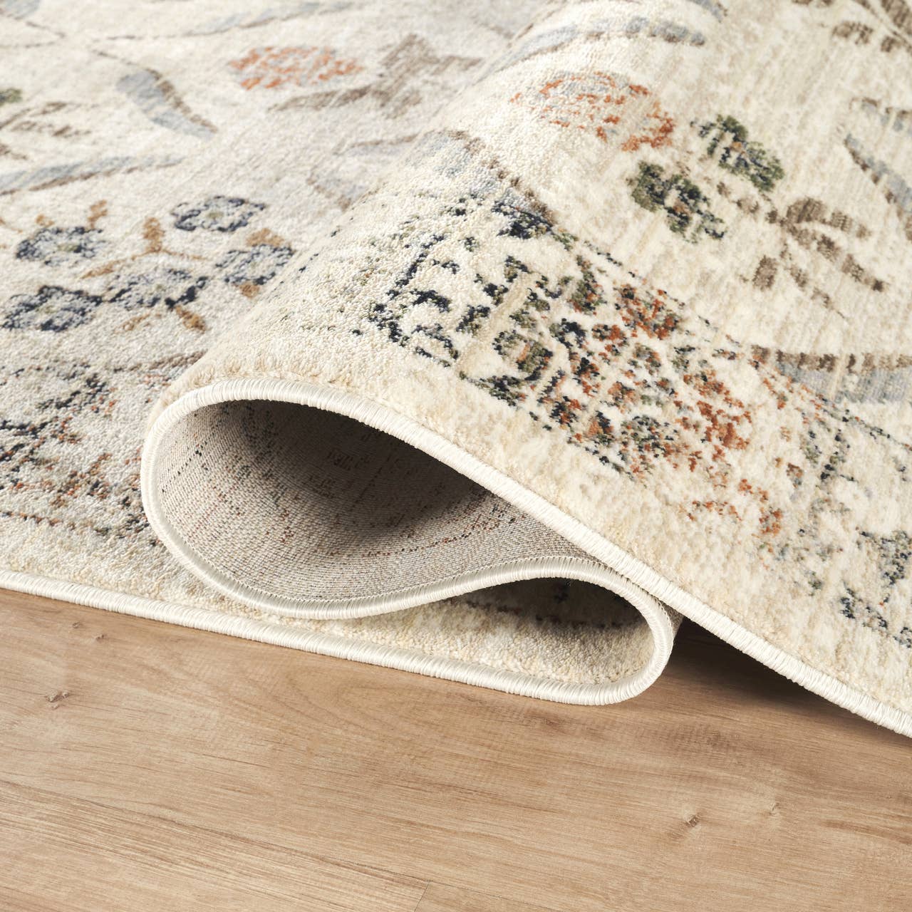 Floral Vintage-Inspired Area Rug