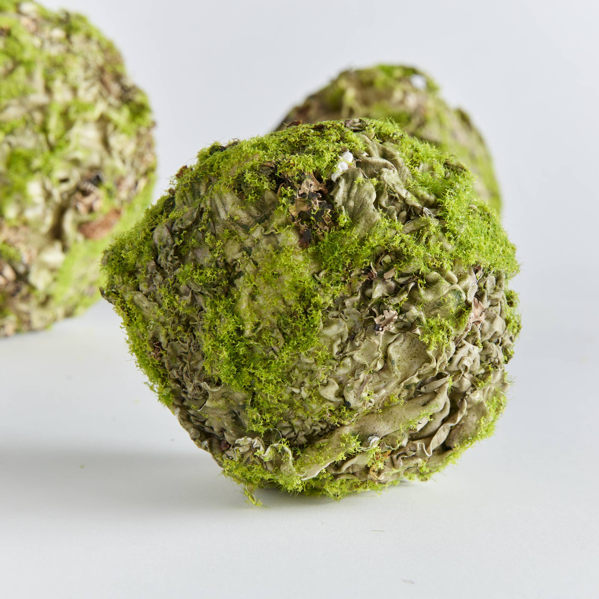 Mossy Lichen Orbs