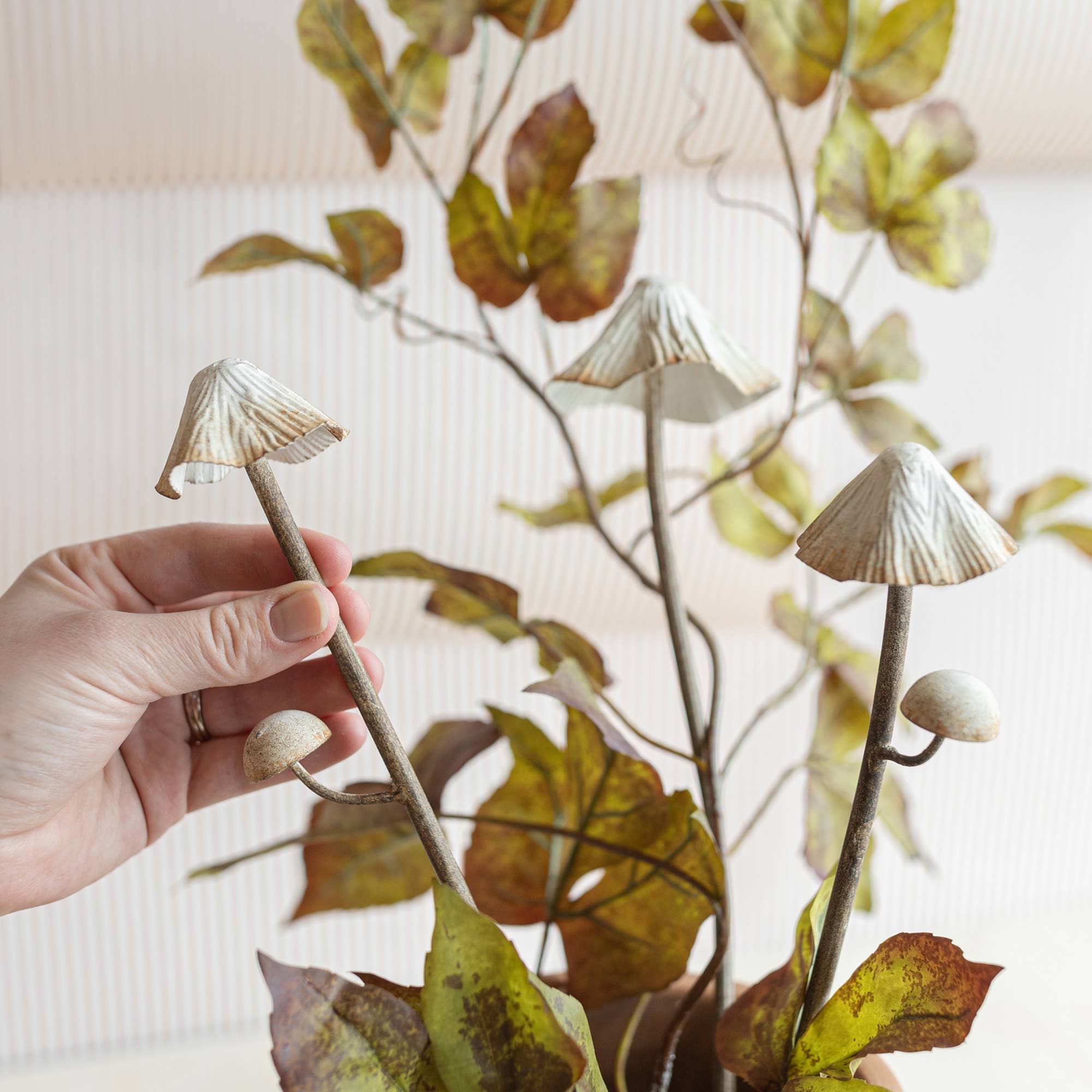 Abeline Set 3 Mushroom Stem Garden Plant Stakes Metal